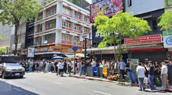 thailanda ar putea reduce perioada de sedere fara viza dupa ce localnicii s au plans ca unii straini au activitati ilegale