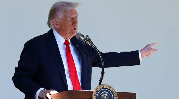 Trump ia în considerare atacuri limitate asupra Iranului, ca să pună presiune pentru încheierea unui acord nuclear