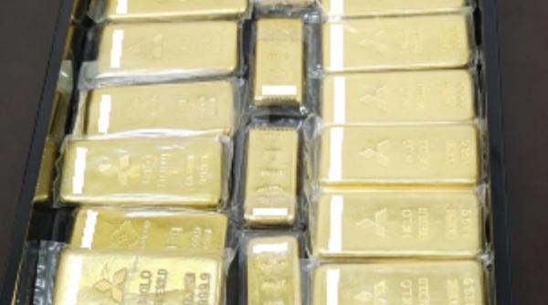 un donator misterios a dat unui oras japonez lingouri de aur de 3 6 milioane de dolari ca sa si repare conductele de apa