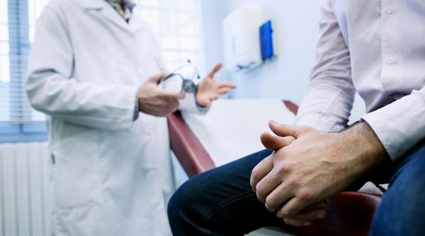 Un bărbat spune că inteligența artificială l-a ajutat să afle ce problemă avea, după ce medicii nu i-au găsit diagnosticul