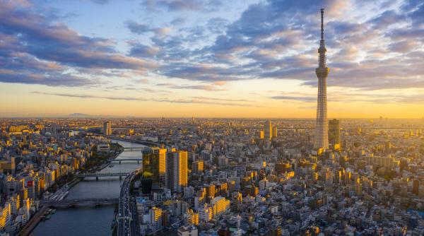 Douăzeci de turiști au rămas blocați peste 5 ore într-un lift, în celebrul turn Skytree din Tokyo