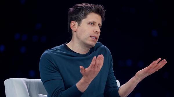 sam altman ia peste picior planul lui musk de a lansa un milion de sateliti ca centre de date in spatiu e ridicol
