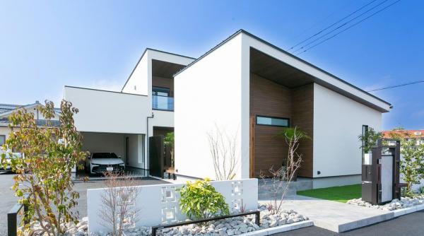 japonia duce ideea italiei cu case de 1e mai departe si ofera gratis locuinte strainilor ce se poate cumpara cu 10e si in ce conditii