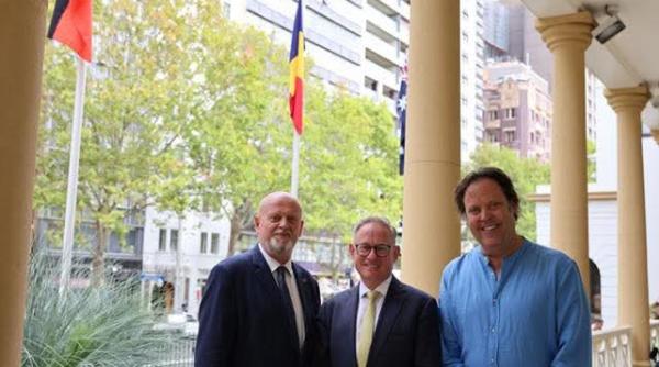 charlie ottley a promovat tara noastra la un eveniment organizat de ambasada romaniei in australia e patria mea adoptiva
