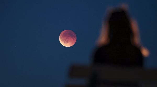Eclipsă totală de lună, pe 3 martie: Când și unde poți vedea „Luna Sângerie”. Fenomenul rar de pe cer va mai avea loc abia în 2028