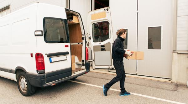 se cauta curieri si zidari 33 160 de locuri de munca sunt disponibile in romania si norvegia si suedia vor sa angajeze romani