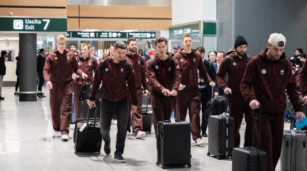 situatie incurcata pe aeroport la finalul jocurilor olimpice sportiva cu 9 bagaje si echipa de hochei cu 2 tone de echipament la cala