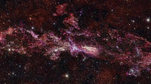 „Un loc al extremelor”: Cercetătorii dezvăluie cea mai mare hartă realizată vreodată cu centrul galaxiei noastre, Calea Lactee