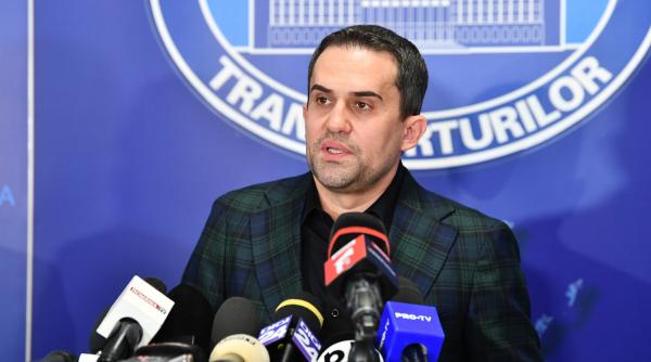 Ministrul Transporturilor a fost prins cu date incorecte în CV. Cum explică: „E doar o greșeală de redactare”