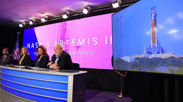 nasa isi modifica programul lunar adaugand o noua misiune de testare inainte de aselenizarea astronautilor