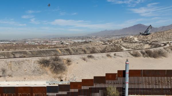 Pentagonul a tras cu un sistem laser într-o dronă la granița cu Mexicul, dupa care a aflat că era a guvernului SUA