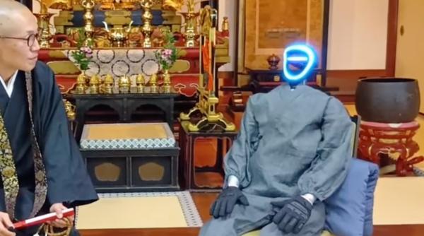 japonezii au creat un calugar robot dotat cu ai care ofera indrumare spirituala credinciosilor cum functioneza buddharoid
