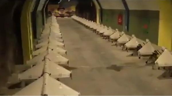 asteptati din nou sunetul clopotului mortii iranul ameninta si arata la televiziunea de stat imagini cu stocurile de arme