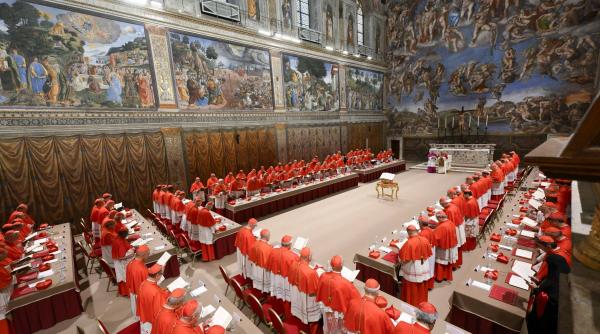 dezvaluiri din culisele ultimului conclav de la vatican un cardinal ar fi fost prins cu un telefon interzis la alegerea papei leon