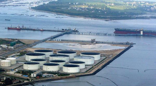 in doua luni china a ramas fara doi mari prieteni acum risca sa ajunga marele perdant dupa atacul asupra iranului