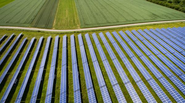 România și-a triplat capacitatea solară în trei ani și pregătește noi gigawați de energie verde