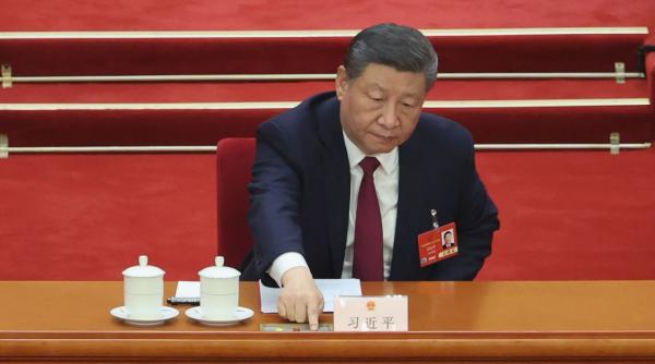 xi convoaca primul congres dupa valul de epurari din armata chineza sunt asteptate decizii importante legate de invazia taiwanului