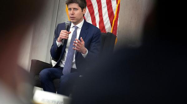 cati clienti au pierdut sam altman si chatgpt in 48 de ore dupa acordul cu ministerul de razboi din sua respins de anthropic