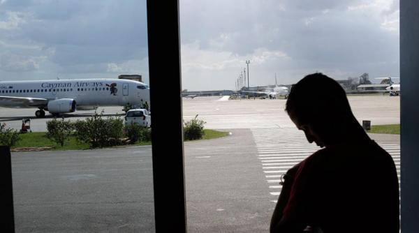 cuba a anuntat ca nu are kerosen pe aeroporturi pana in 10 aprilie avioanele trebuie sa alimenteze in alte tari