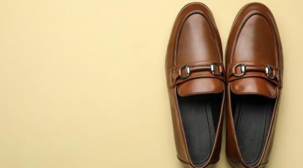 Cum să alegi mărimea corectă pentru mocasini? 12 sfaturi utile