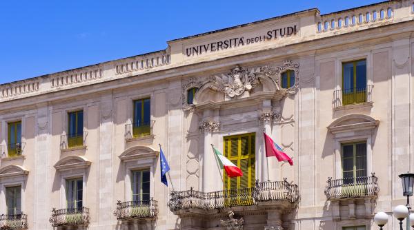  Cutremur de 4,5 în Sicilia: O replică a urmat la două minute. Școlile din Catania au fost închise preventiv