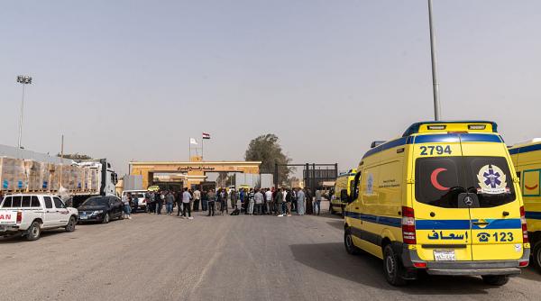 Încă 172 de români au fost repatriați din Israel, prin Egipt. Aproape 500 au fost aduși din Orientul Mijlociu „din evidența MAE”