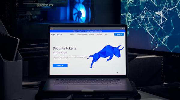 sase jucatori au castigat peste 1 milion de dolari dupa ce au pariat pe bombardarea iranului pana pe 28 februarie