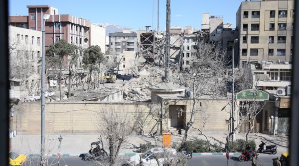 vaticanul respinge ideea de razboi preventiv si atentioneaza ca intreaga lume risca sa fie aruncata in conflict