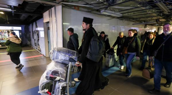 Al doilea avion cu românii blocați în Dubai a aterizat pe Aeroportul Otopeni