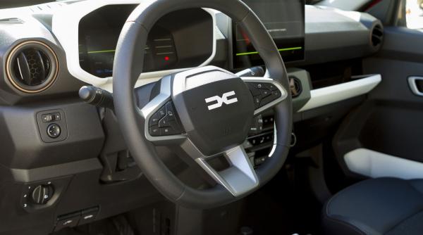 dacia striker cel mai nou model anuntat de producatorul auto roman inspirat din anii 80 numele sugereaza forta