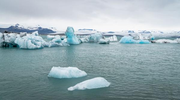 antarctica tocmai a inregistrat cea mai rapida prabusire a unui ghetar observata vreodata