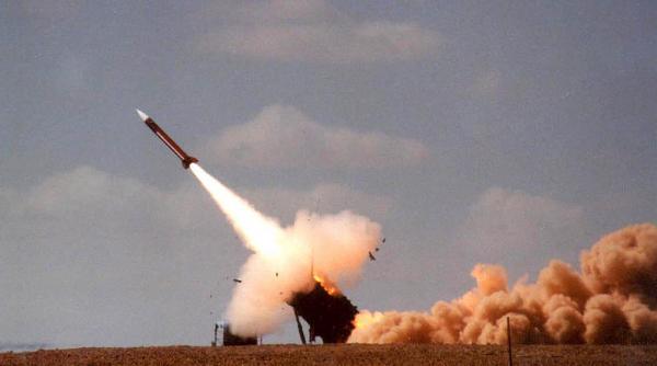 producatorii de armament din sua isi vor mari productia de patru ori anunta trump extinderea a inceput acum trei luni