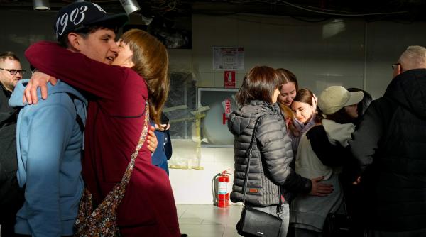 peste 1 500 de cetateni romani au fost repatriati de mae si alti 1 000 s au intors acasa cu zboruri comerciale