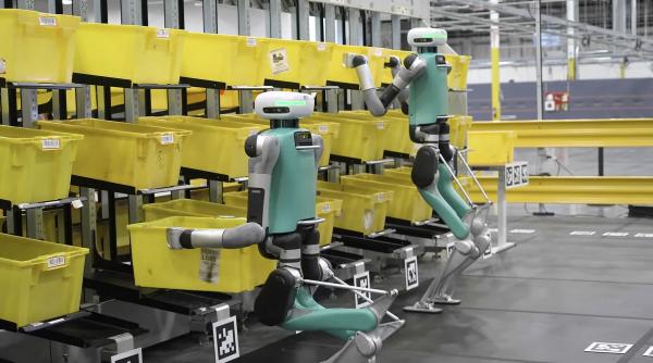 robotul umanoid digit va prelua job ul pe care nu l mai vrea nimeni si va rezolva criza fortei de munca pentru multi giganti mondiali