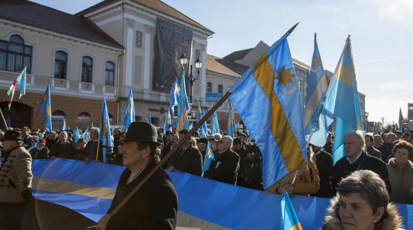 consiliera lui viktor orban cere autonomia teritoriala a tinutului secuiesc mesaj de la budapesta fiecare generatie sa se ridice