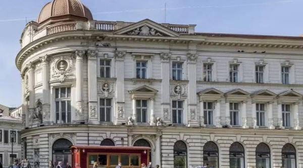 ciucu si cseke attila au semnat contractul de finantare pentru consolidarea pinacotecii palatul dacia emblema bucurestiului