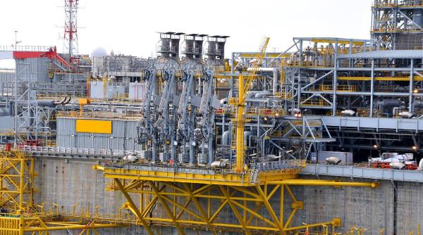 Comisia Europeană exclude categoric revenirea la combustibilii fosili din Rusia: "Ar fi o gafă strategică"
