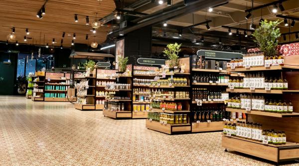 Un angajat de la un supermarket a fost despăgubit cu 14.000 de euro pentru că șeful lui nu i-a spus „La mulți ani” pe Facebook