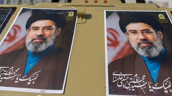 trump a pus o recompensa de 10 milioane de dolari pe capul noului ayatollah mojtaba khamenei