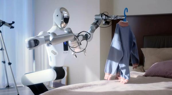 China are deja zeci de școli de roboți unde umanoizii învață meserii, ca să fie „angajați” în fabrici, depozite și alte locuri de muncă