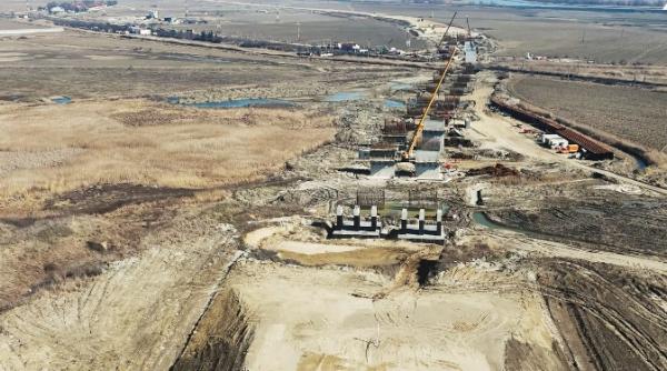 "Risc semnificativ să pierdem banii din PNRR pentru Autostrada A7". Experţii avertizează că muncitorii trebuie să lucreze non-stop