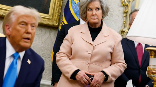 Șefa de cabinet a lui Trump, Susie Wiles, are cancer la sân: „Va continua să muncească și în timpul tratamentului”