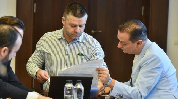 ciucu dupa ce el si baluta si au impartit sarcinile pentru lucrarile de la piata unirii se pare ca ne am compatibilizat