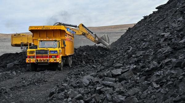 tarile asiatice se grabesc sa reporneasca centralele pe carbune abandonate de decenii dupa ce au ramas fara gazul din qatar