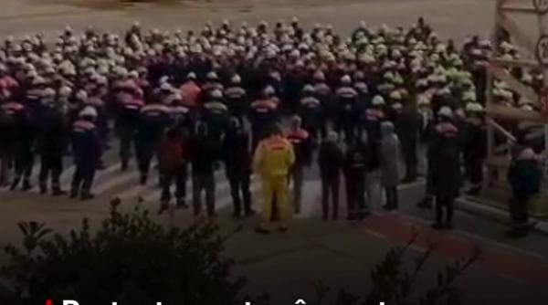 protest spontan in curtea santierului naval mangalia angajatii nu si au primit salariile de trei luni