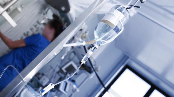 un medic neurolog si a tinut tatal internat 800 de zile in ultimii trei ani chiar pe sectia unde lucra la un spital din caransebes