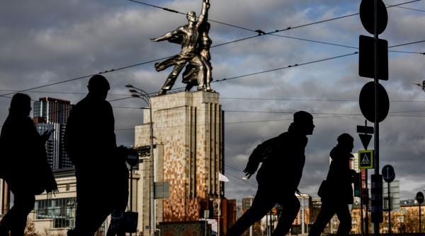 au crescut cautarile pentru parasiti rusia e haos in moscova din cauza taierii internetului rusii cauta solutii sa fuga din tara