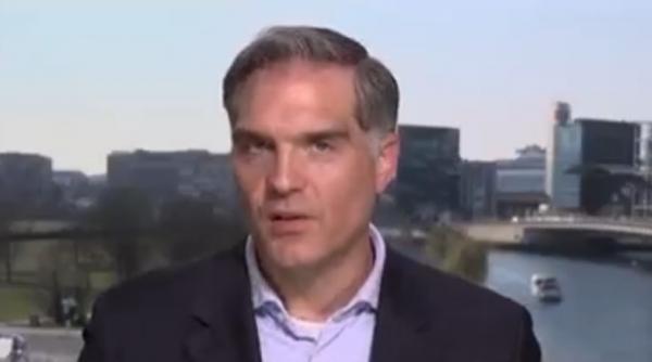 interviu cu jurnalistul cnn care a relatat din iran din mijlocul razboiului oamenii sunt speriati le e teama sa mearga si la munca