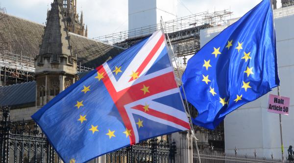 primarul londrei propune revenirea regatului unit in ue am vazut ce inseamna iesirea mai putine investitii in regat