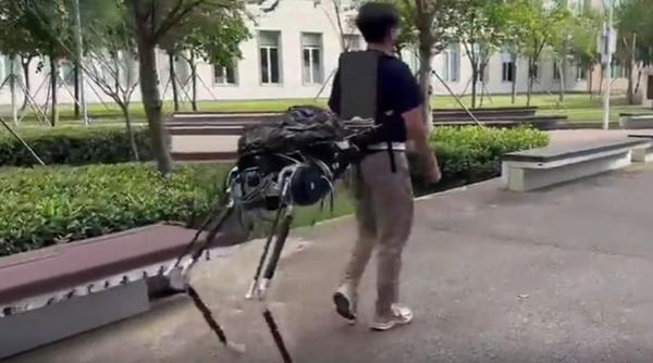 robotul de groaza care transforma omul in centaur cum arata exoschelete futuriste